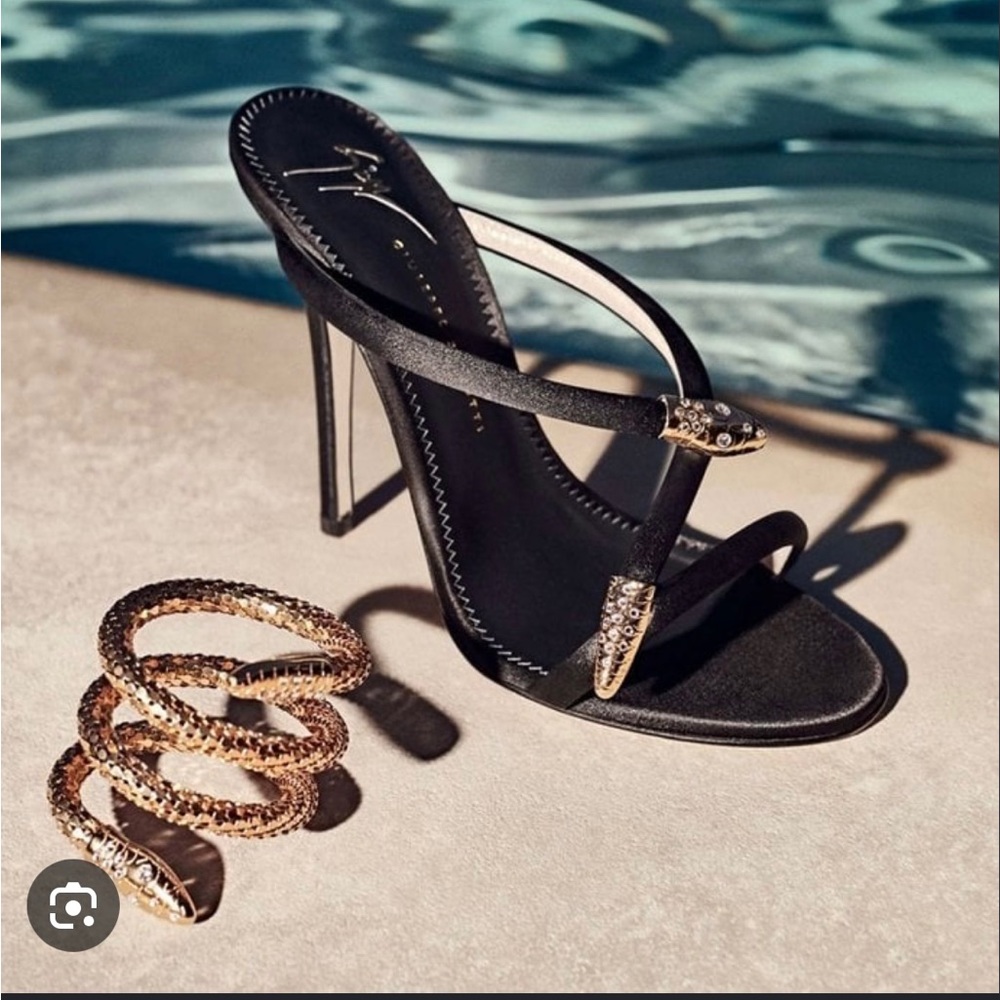 🐍 Zanotti Snake Heels ✨ NWT ✨Sz 9 ✨ Limited Edition